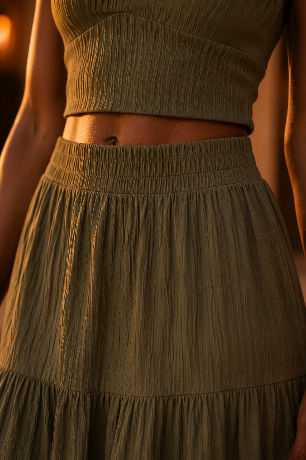 Detail — the waistband