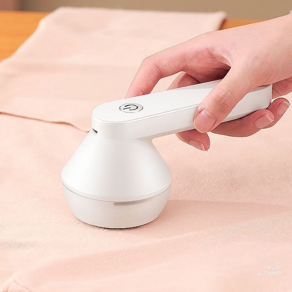 Rechargable Fabric Shaver
