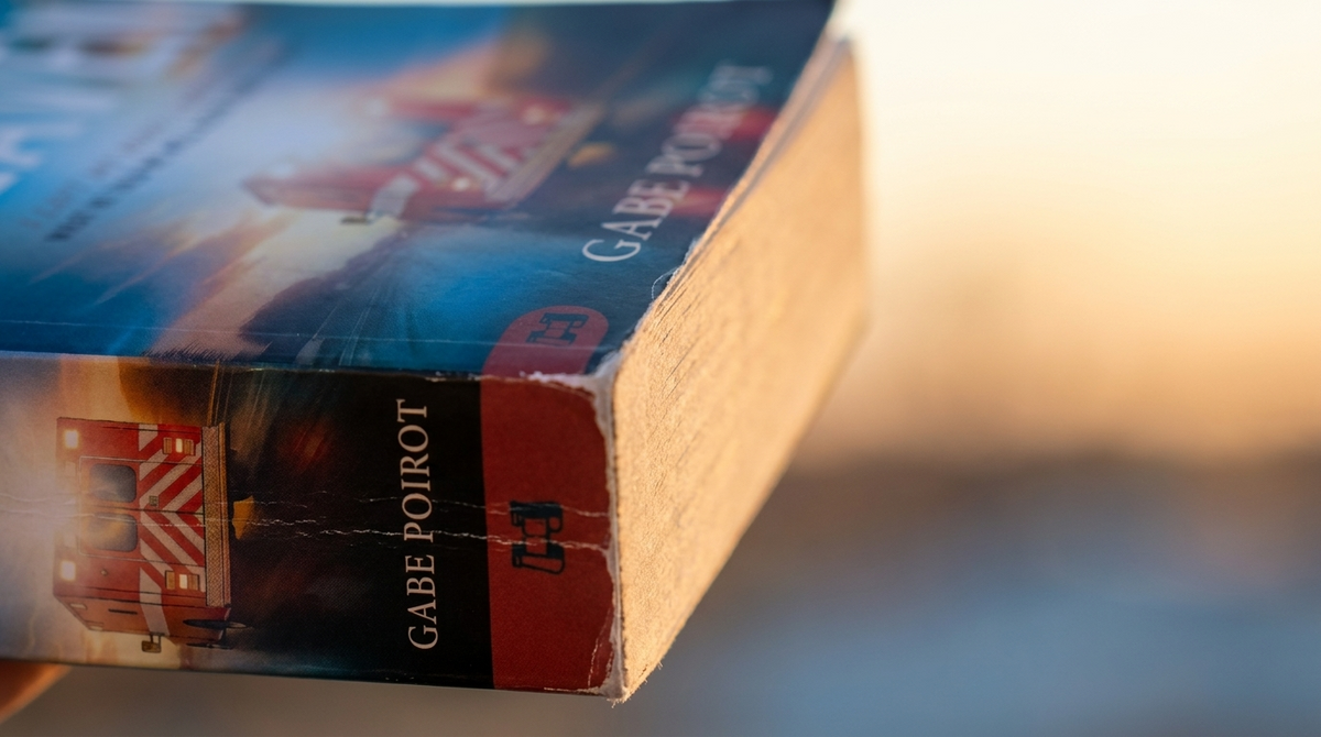 18 Days in Heaven page and spine close-up